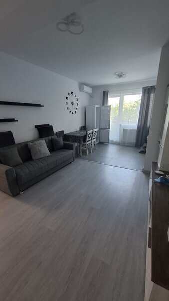 Drumul Dealu Babii, inchiriez 2 camere + parcare